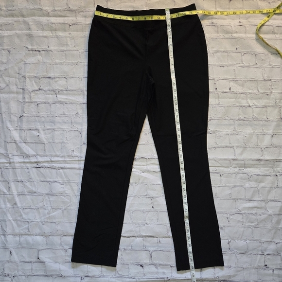 Chicos Size:1 Black Straight Leg Stretch Pants - Picture 8 of 8